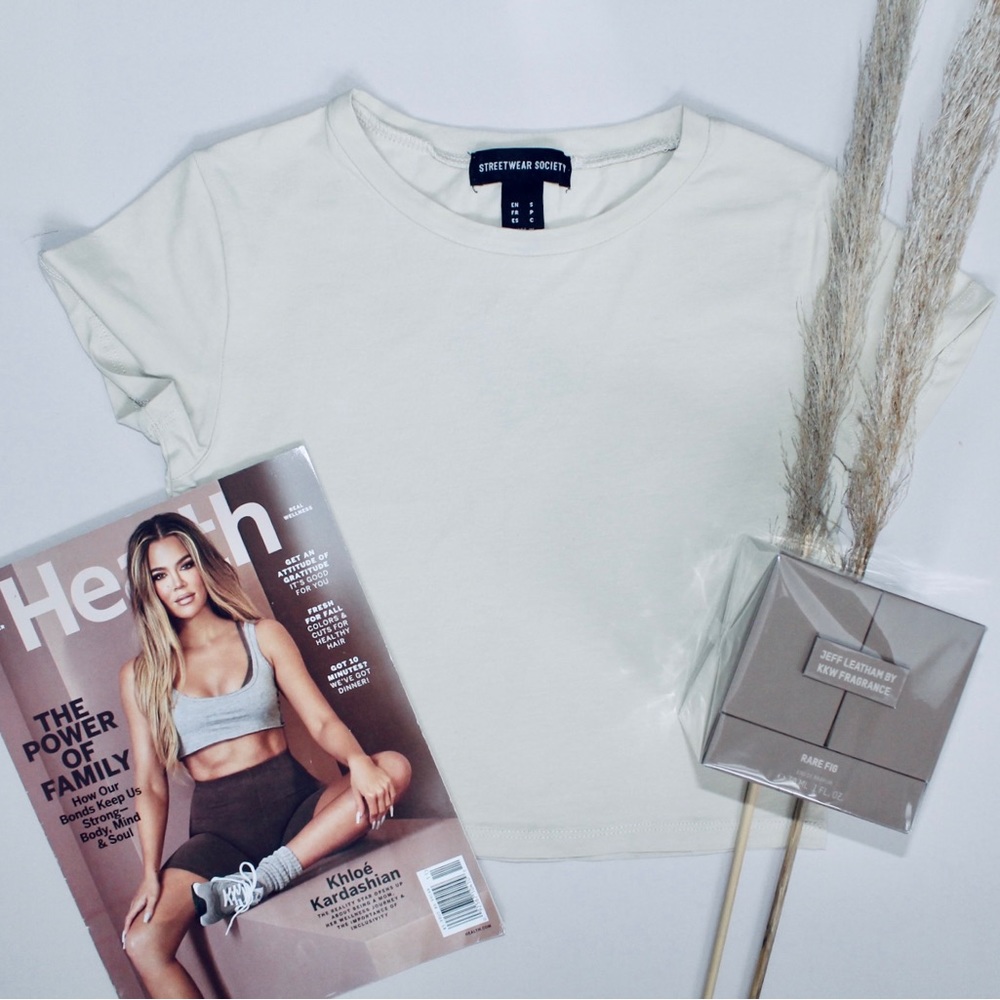 BABY Tee Cream Cropped Top